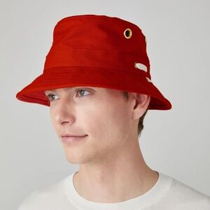Tilley T1 Iconic Bucket Hat NWT Red Unisex Size XL - Made in Canada